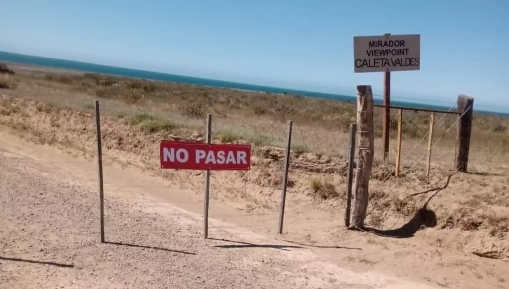 Familia Ferro cerró los caminos a la pingüinera y a la boca de la Caleta en Península Valdés